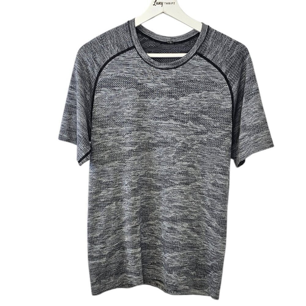Lululemon Mens Metal Vent Short Sleeve Crew Neck T-Shirt, Lightweight, Size S